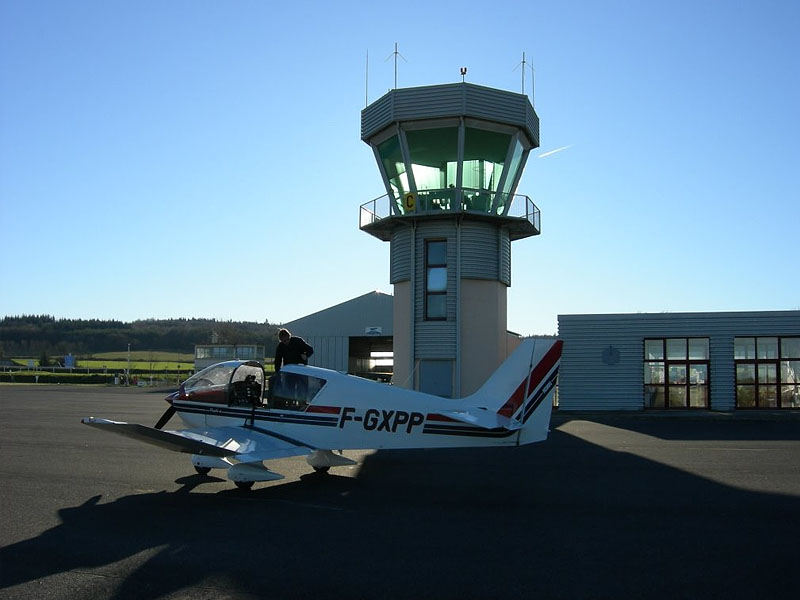 Аэродром Мийо-Ларзак (Aérodrome de Millau-Larzac)