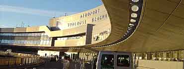 Авиабилеты в Тулузу: поиск и бронирование
