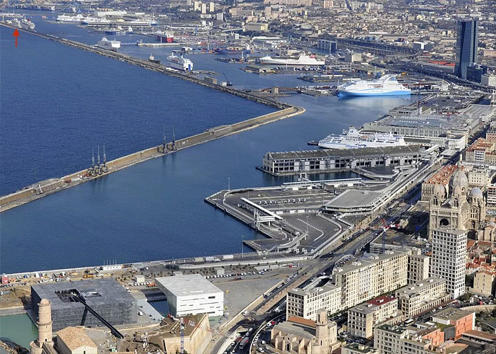 Транспортная система Франции: порт в Марселе
