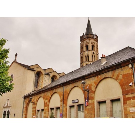 Церковь Нотр-Дам де л'Еспинас (Église Notre-Dame de l'Espinasse): Мийо, Авейрон